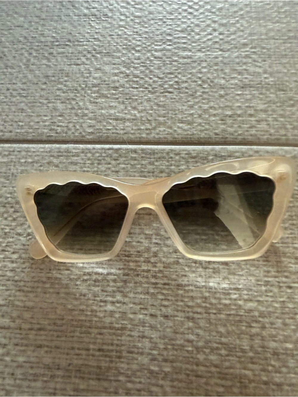 KREWE Scalloped Edge Cream Cat-Eye Sunglasses